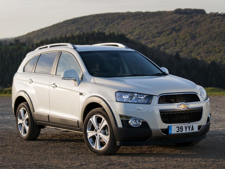  Chevrolet Captiva 2011 года  (UK) (фото 9 из 16)